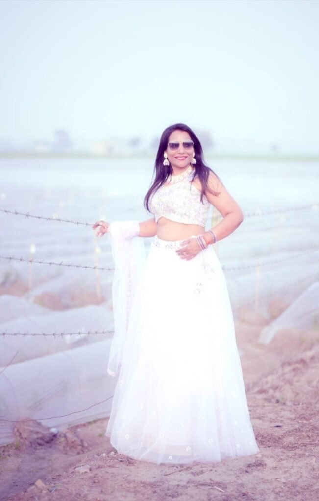 Spotlight Success: Ashu Singla's Triumph at Mrs. India G2 2024